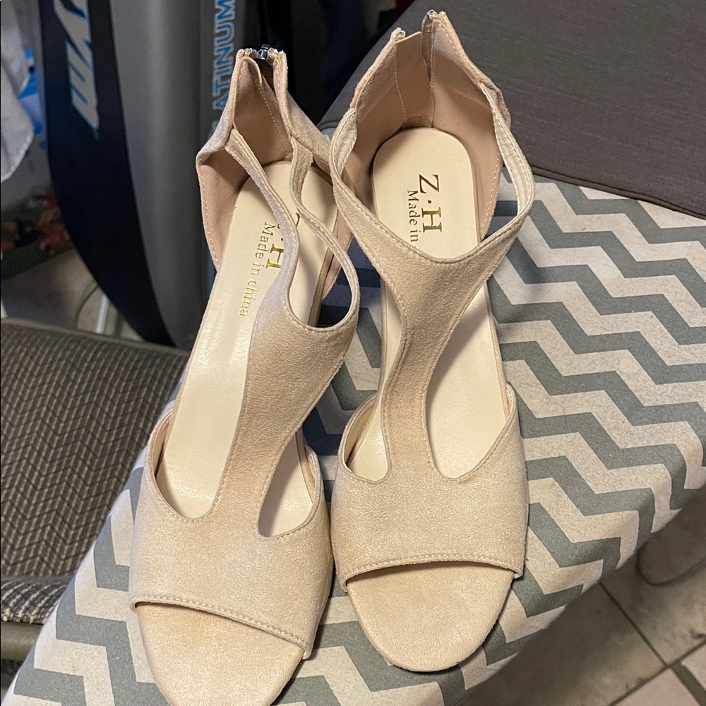 Elegant Beige Heels by